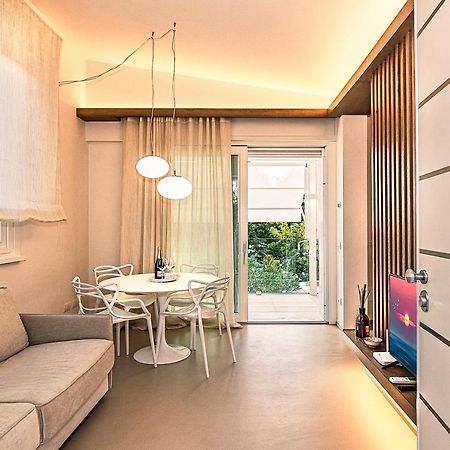 Sea Holidays Apartment Marina di Pietrasanta Bagian luar foto